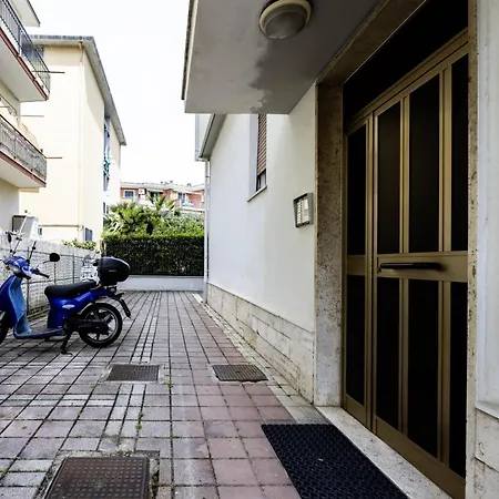 Charleston Apartment, A Pochi Passi Dal Mare A856 Apartman